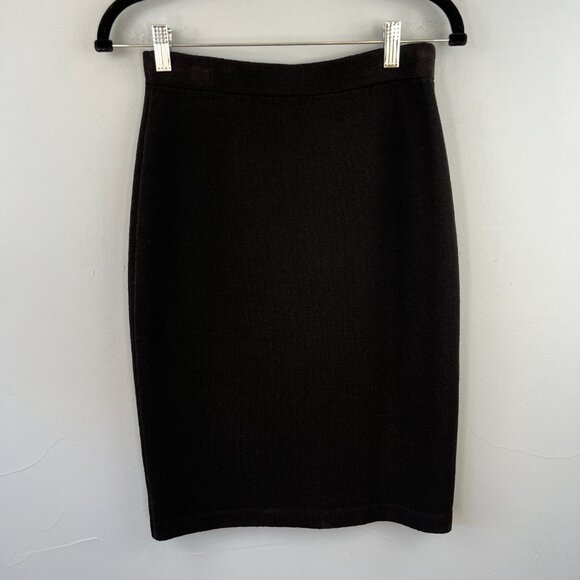 St. John Caviar Wool Blend Black Santana Knit Pencil Skirt Size 2 Career - Picture 2 of 6